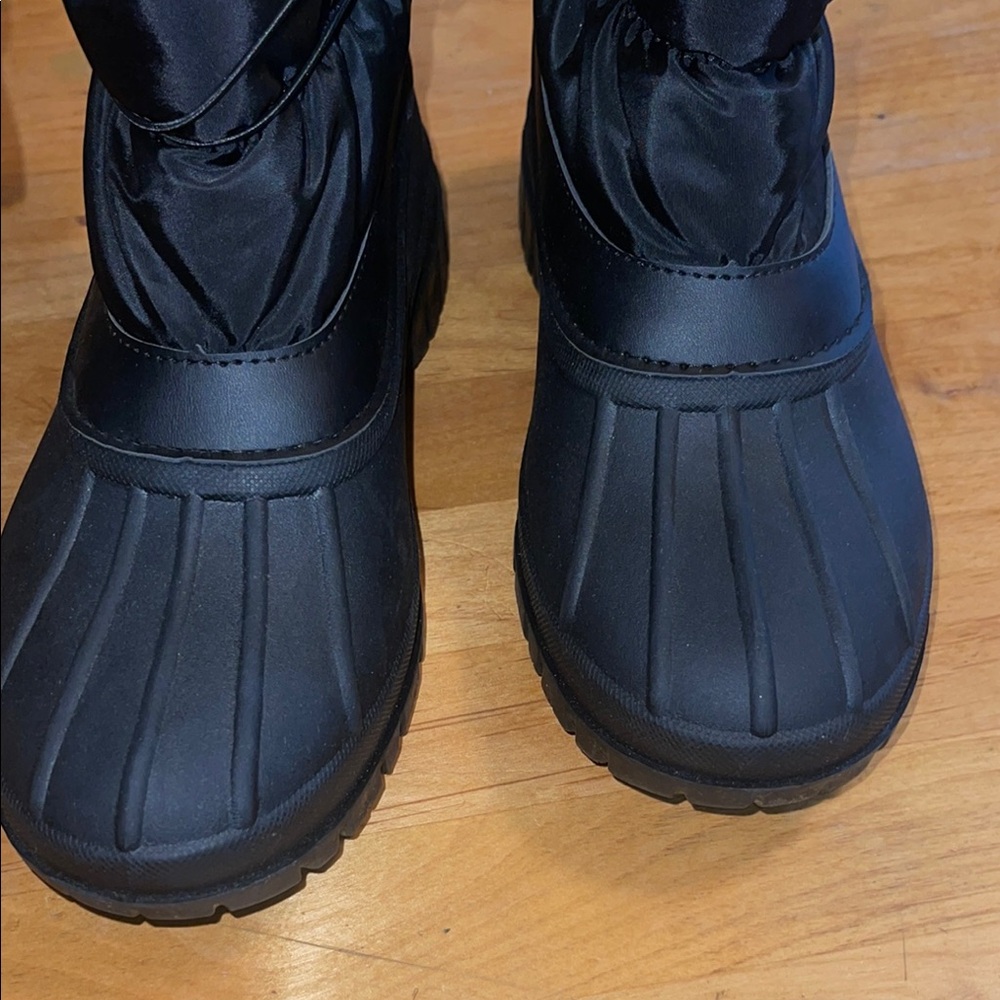 Black Winter Boots - image 4